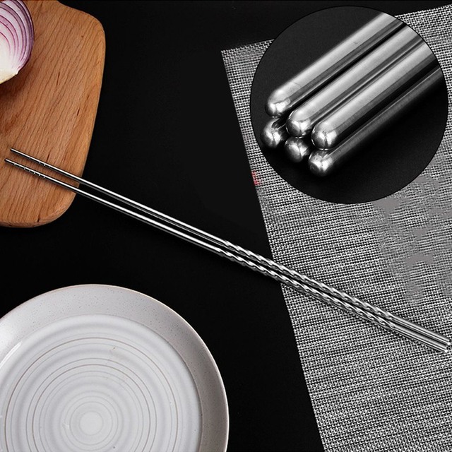 Paraduj i smaż ze stylowymi, wielokrotnego użytku, długimi pałeczkami ze stali nierdzewnej koreańsko-chińskiego pochodzenia - Wianko - 4
