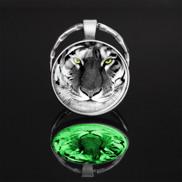 Brelok Luminous z tygrysem, wisiorek ze szklanym kaboszonem - metalowy breloczek dla zwierząt i samochodu - Wianko - 5