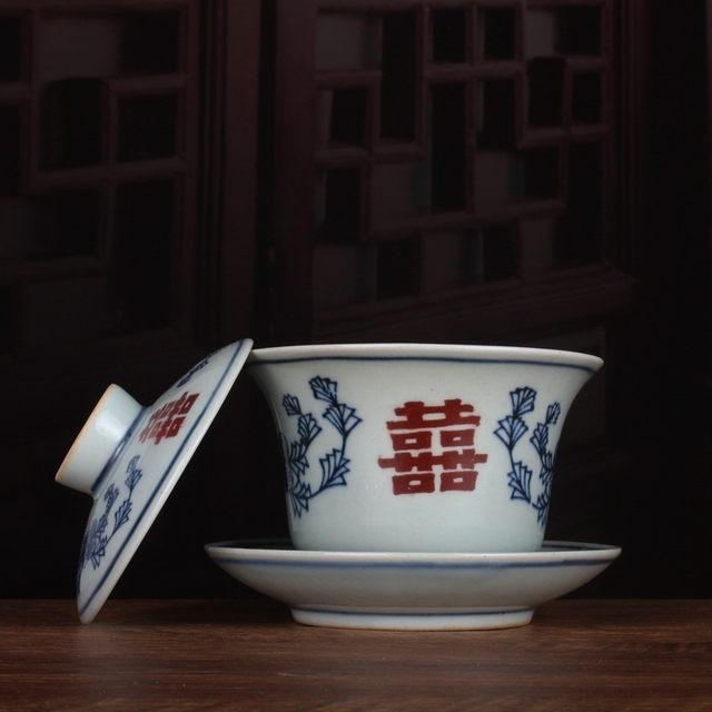 Antyczna ceramiczna filiżanka z podszkliwnym wzorem niebiesko-biało-czerwonym z postaciami z dynastii Qing - Wianko - 6