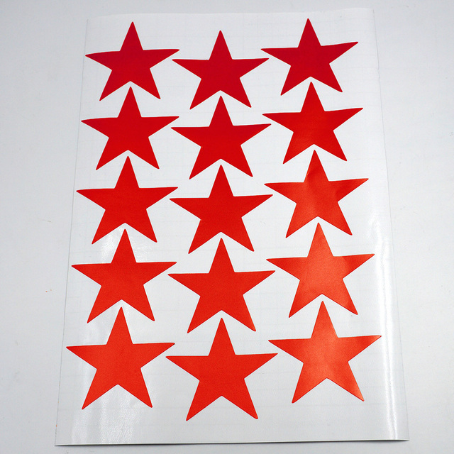Matowe naklejki Vinyl, czerwone gwiazdy o wysokości 3/5/7 cm, idealne do dekoracji pokoi dziecięcych i przedszkoli - Wianko - 2