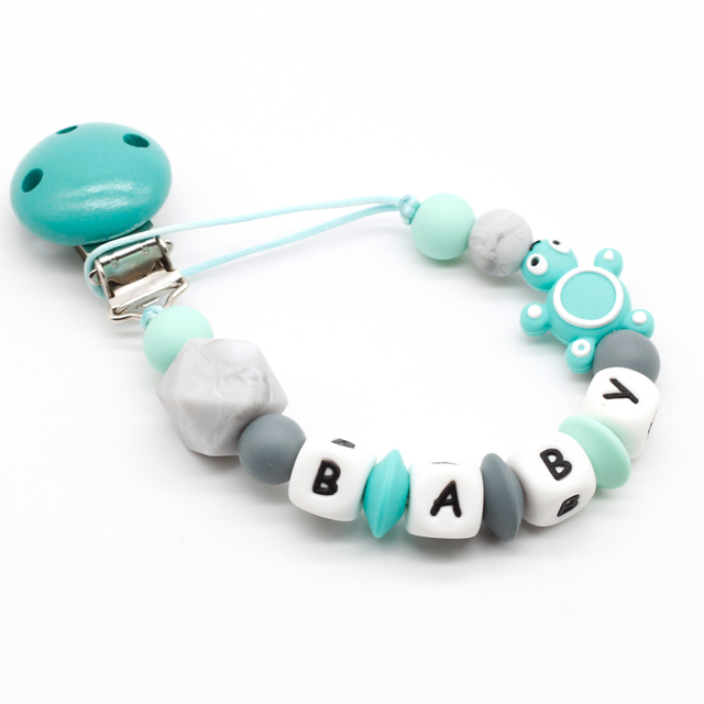 Smoczek ze spersonalizowanym imieniem z niestandardowymi literami, klipsem drewnianym – prezenty dla niemowlaka, zabawka na ząbkowanie - Wianko - 13