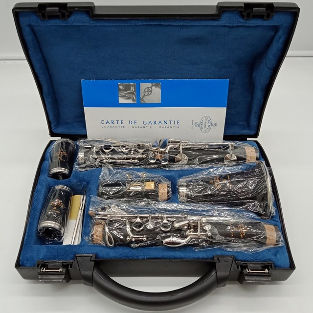 Profesjonalny klarnet bakelitowy Bb RC z posrebrzanymi kluczami, 17 klawiszy, etui i ustnikiem - Wianko - 4