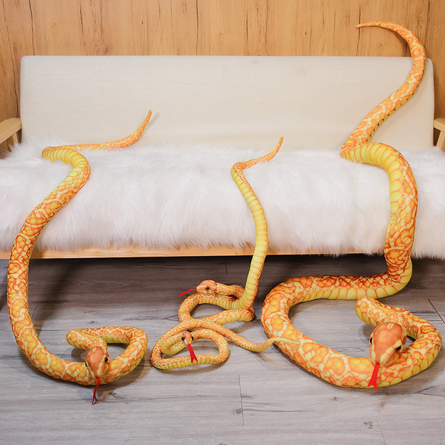 Giant Boa Cobra Pluszowa Zabawka Wąż 110-300CM - Prawdziwie Wyglądający, Nadziewany Pluszowy Wąż w Kolorach Czerwonym, Żółtym, Niebieskim i Zielonym - Idealny na Dekorację Kreatywnych Prezentów - Wianko - 2