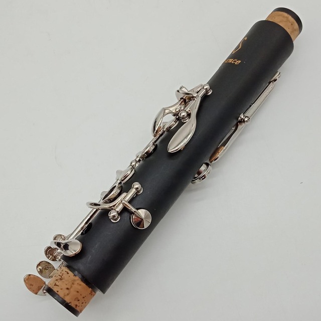 Profesjonalny klarnet marki MFC z bakelitową obudową, niklowanymi srebrnymi kluczami i futerałem oraz ustnikiem - Wianko - 11