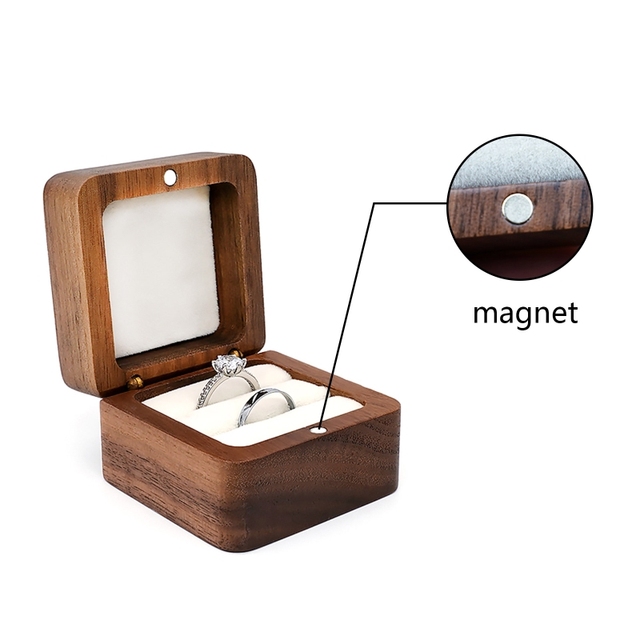 Mini drewniane pudełko na biżuterię kwadratowe - organizer z miękkim uchwytem, idealne na pierścionki i propozycje ślubne - Wianko - 2