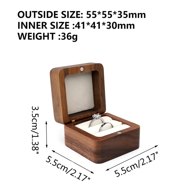 Mini drewniane pudełko na biżuterię kwadratowe - organizer z miękkim uchwytem, idealne na pierścionki i propozycje ślubne - Wianko - 1