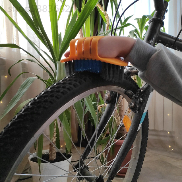 Środek do czyszczenia łańcucha rowerowego w zestawie ze szczotką – idealny dla MTB i motocykli - Wianko - 3
