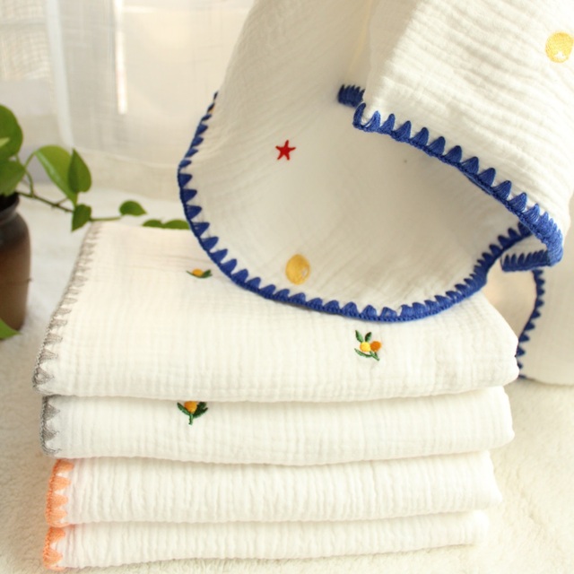 Koc muślinowy Haft Cherry Star dla dzieci, przytulny i miękki, idealny do przewijania i okrywania noworodków, ręcznik kąpielowy i kołdra dla niemowląt - Wianko - 3