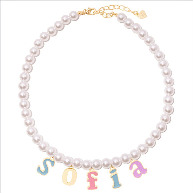 Początkowe 26 A-Z litery naszyjniki z perłami dla kobiet - kolorowe, akrylowe, niestandardowe wzory - Wianko - 5