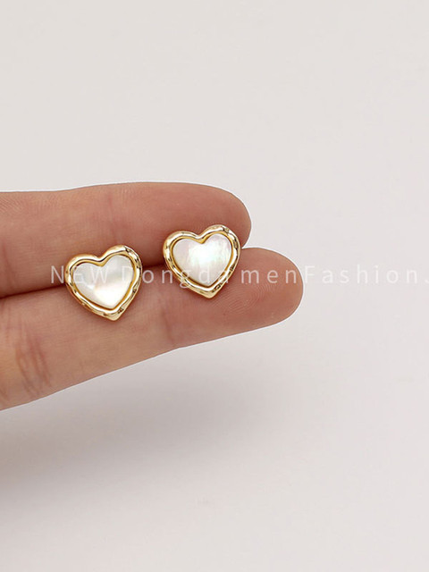 Srebrne minimalistyczne kolczyki do uszu z naturalną perłą w kształcie serca (S925, ECO Brass14k złote) - Hiacynt 2021 - Wianko - 1