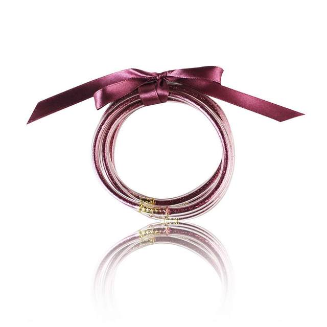 Zestaw 5 fioletowych bransoletek galaretkowych wypełnionych brokatem dla kobiet z silikonowymi kołami i ozdobnym łukiem - świąteczna biżuteria - Wianko - 225
