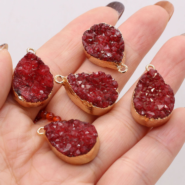 Wisiorek z naturalnym kamieniem druza w kolorach czerwonym, różowym, zielonym i niebieskim, do tworzenia biżuterii DIY - prezent dla kobiet - Wianko - 6