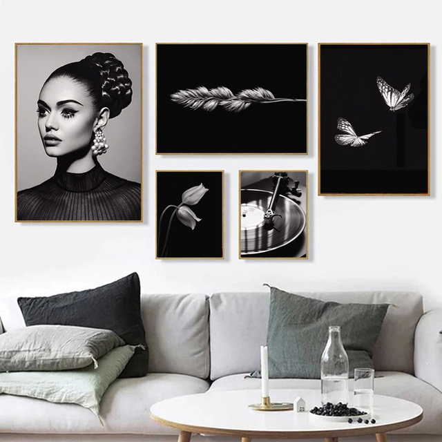 Malarstwo czarno-białe - Butterfly Lady: grafika artystyczna inspirowana starym gramofonem do dekoracji mieszkania - Wianko - 5