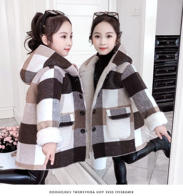 Dziewczęce kurtki jesienne i zimowe w stylu Plaid, średnich i długich modeli, dla dziewczyn, wełniane płaszcze w modnym dziecięcym wzorze Lamb - Wianko - 24