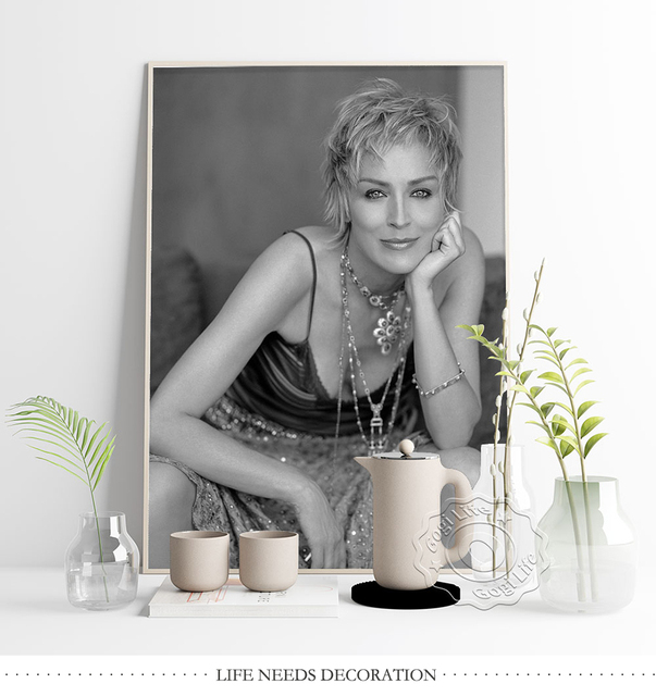 Amerykańska aktorka - czarno-biały plakat portretowy, elegancki motyw vintage, dla fanów malarstwa - Wianko - 8