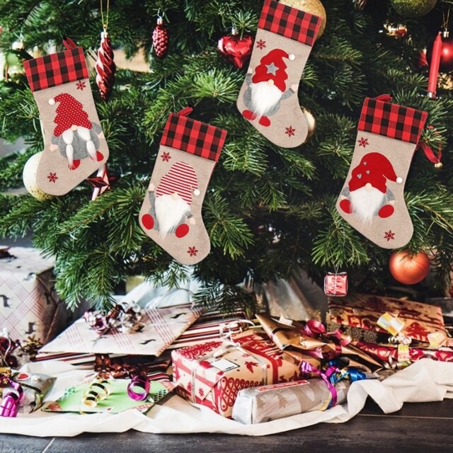 Dekoracje świąteczne - małe buty dzieci, z zawieszką w formie skarpety, nowy rok, cukierkowa torebka na prezent, ozdoby choinkowe i kominkowe - Wianko - 3