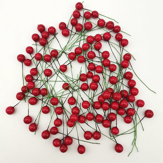 100 sztuk Mini jagody z sztucznymi owocami i sztucznymi perłami kwiatowymi do wykorzystania w DIY, elegancko zdobiony wieniec bożonarodzeniowy - Wianko - 3