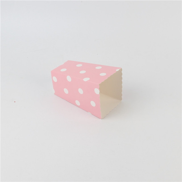 Partia 12 sztuk kolorowych papierowych pudełek na popcorn w wzór chevron - idealne na cukierki, przekąski, dekorację weselną i przyjęcie urodzinowe - Wianko - 9