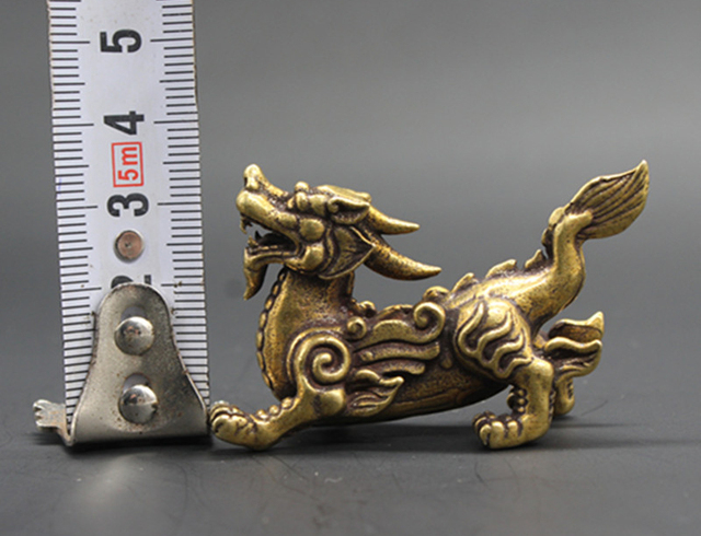 Mini, dekoracyjna statua bestii Kylin w stylu starożytnych Chin, wykonana z mosiądzu - Wianko - 7