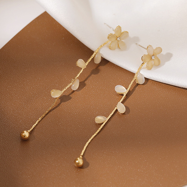 Małe asymetryczne kolczyki ze stokrotkami - nowy koreański styl 2021 dla kobiet i dziewcząt (kolczyki z kwiatem ślubnym) - Wianko - 99
