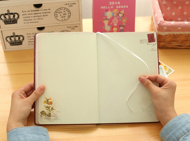 Notatnik z twardej okładki w stylu retro, z tkaniną w kwiatowy wzór, idealny dla studentów i twórców - dziennik, pamiętnik i planer - Wianko - 17