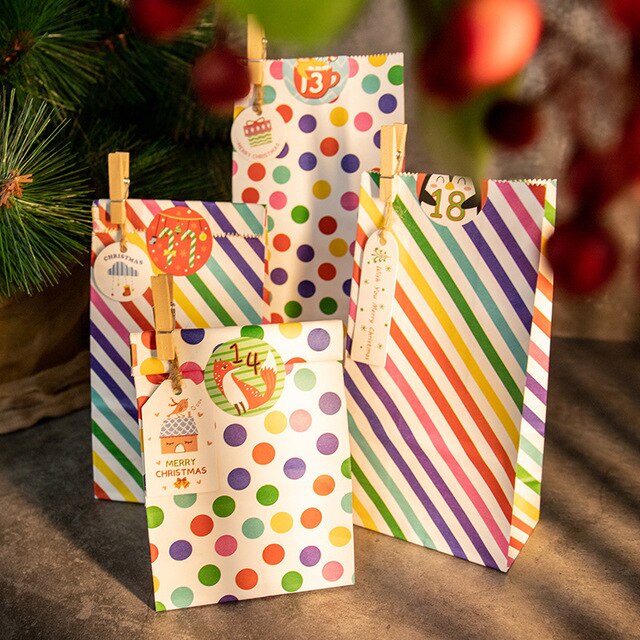Wysokiej jakości torby na prezenty bożonarodzeniowe Rainbow Dot Wave z naklejkami, linią konopną, klamerkami i tagami - Wianko - 4