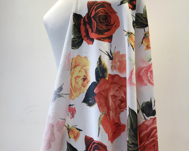 Poliestrowa tkanina z nadrukiem róż w kwiaty, szerokość 147 cm, do sukienek dla rodziców i dzieci, do ręcznego szycia - Wianko - 9