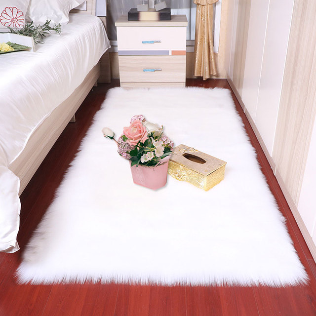 Dywan podłogowy z sztucznego futra 6cm, przyjemny dla sypialni i salonu - Wianko - 1