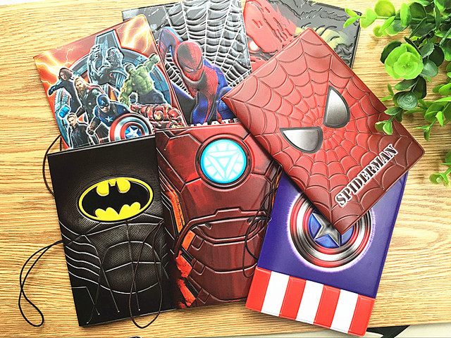 Etui na dowód osobisty Spiderman 3D Disney z zestawem paszportu, saszetką na karty, monetką i przenośną torbą na pieluchy - Wianko - 1
