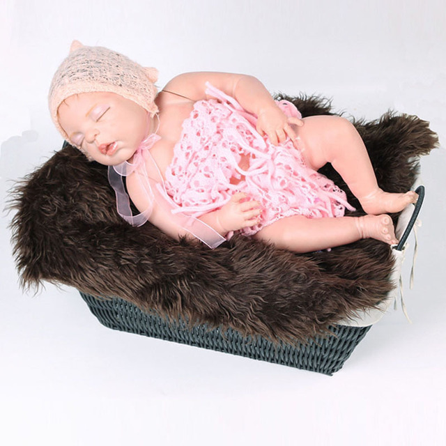 Kocyk z futra fotograficznego dla noworodków, o wymiarach 50x50 cm - rekwizyt do zdjęć niemowlęcych, idealny do owinięcia maluszka, wykonany z elastycznego włókna przędzy - Wianko - 17