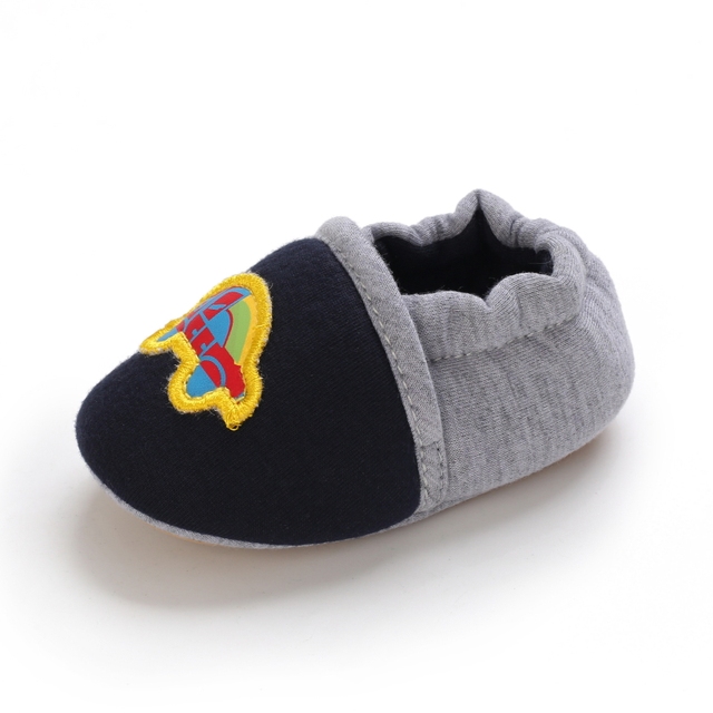 Dopracowany tytuł: Miękkie obuwie Cartoon Baby Shoes dla dziewczynek – idealne dla noworodków i małych dzieci w jesieni 2021 - Wianko - 33
