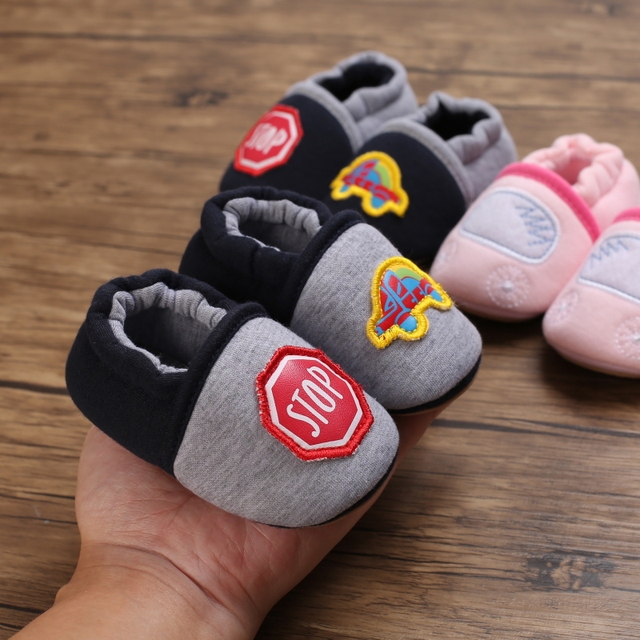 Dopracowany tytuł: Miękkie obuwie Cartoon Baby Shoes dla dziewczynek – idealne dla noworodków i małych dzieci w jesieni 2021 - Wianko - 26