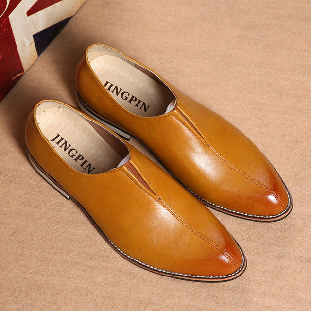 Męskie buty wizytowe z miękkiej brytyjskiej skóry z wycinanymi wzorami, na sznurowadła, z retro stylu, noszone w 2021 roku z noskami w formie Bullock - Wianko - 119
