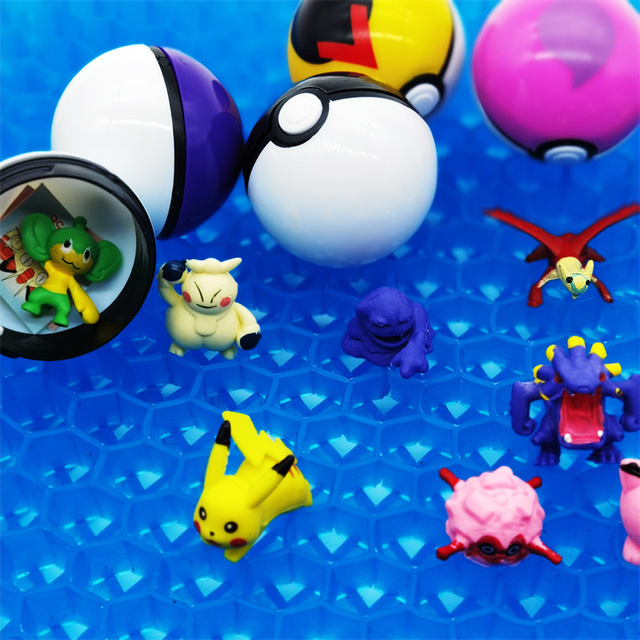 12 sztuk Pokemon Pokeball z gratisowym, losowym modelem Elf Pikachu - zabawka figurka dla dzieci inspirowana japońskim anime - Wianko - 5