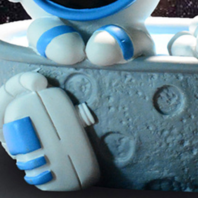 Pudełko z niespodzianką: Zabawka astronauta w miniaturowym Spacesuit - dekoracja wnętrz - Wianko - 15