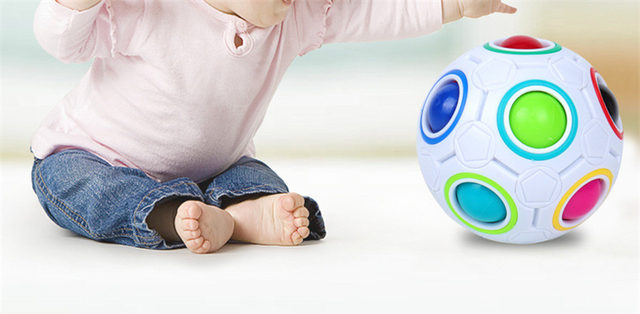 Zabawka intelektualna dla dzieci - Magiczna tęcza, dekompresyjny zestaw puzzli z kreatywną piłką nożną impulsową - Wianko - 3