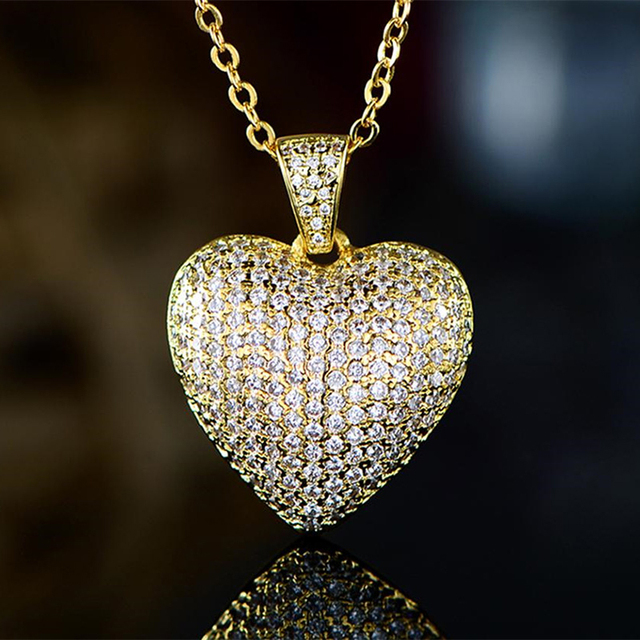 Elegancki naszyjnik ze złotym wisiorkiem w kształcie serca i delikatnym kamieniem kryształowym - Wianko - 2