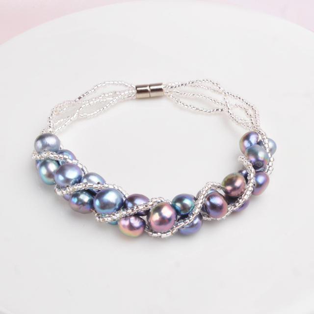 Bransoletka ASHIQI z naturalną słodkowodną perłą - pięknie wykonana ręcznie, modne przezroczyste paciorki szklane - prezenty ślubne - Wianko - 6