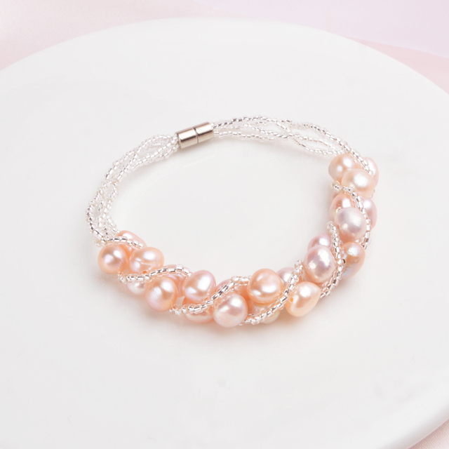 Bransoletka ASHIQI z naturalną słodkowodną perłą - pięknie wykonana ręcznie, modne przezroczyste paciorki szklane - prezenty ślubne - Wianko - 3