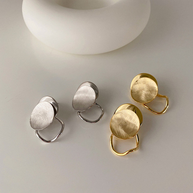 Złote kolczyki z zapięciem typu sztyft, jesień koreański, prosty, geometryczny i nieregularny kształt, metalowa biżuteria dla kobiet AOMU S925 - Wianko - 1