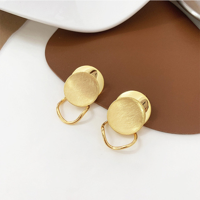 Złote kolczyki z zapięciem typu sztyft, jesień koreański, prosty, geometryczny i nieregularny kształt, metalowa biżuteria dla kobiet AOMU S925 - Wianko - 4