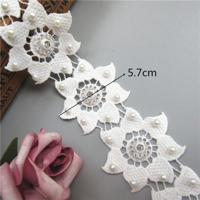 Kwiatowa koronka haftowana z białej tkaniny z aplikacją diamentowych kwiatów, 10x - Wianko - 19