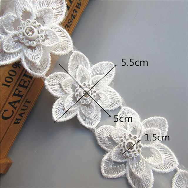 Kwiatowa koronka haftowana z białej tkaniny z aplikacją diamentowych kwiatów, 10x - Wianko - 8