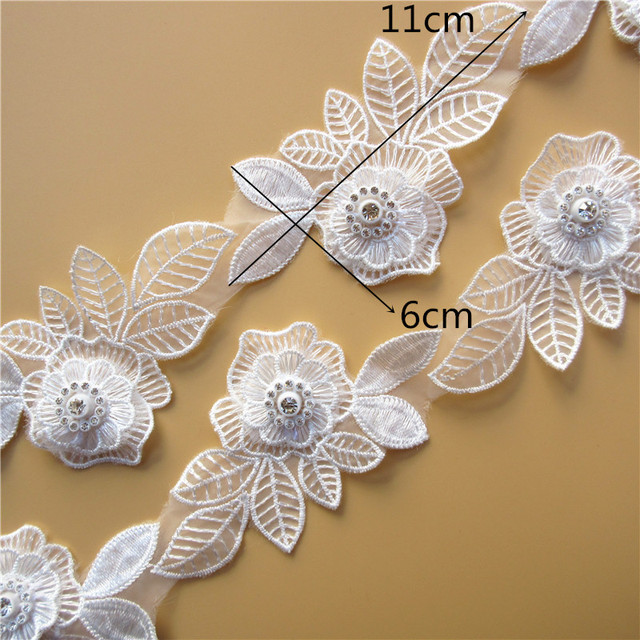 Kwiatowa koronka haftowana z białej tkaniny z aplikacją diamentowych kwiatów, 10x - Wianko - 14