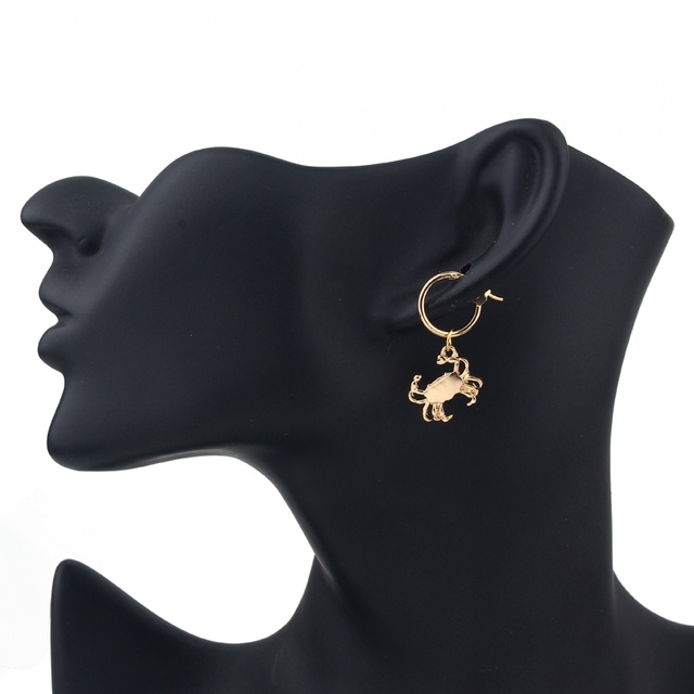 Śliczne Trendy kolczyki Hoop z małymi krabami dla kobiet - złoty, kolorowy Metalowy mini wisiorek koła biżuterii E53 - Wianko - 7