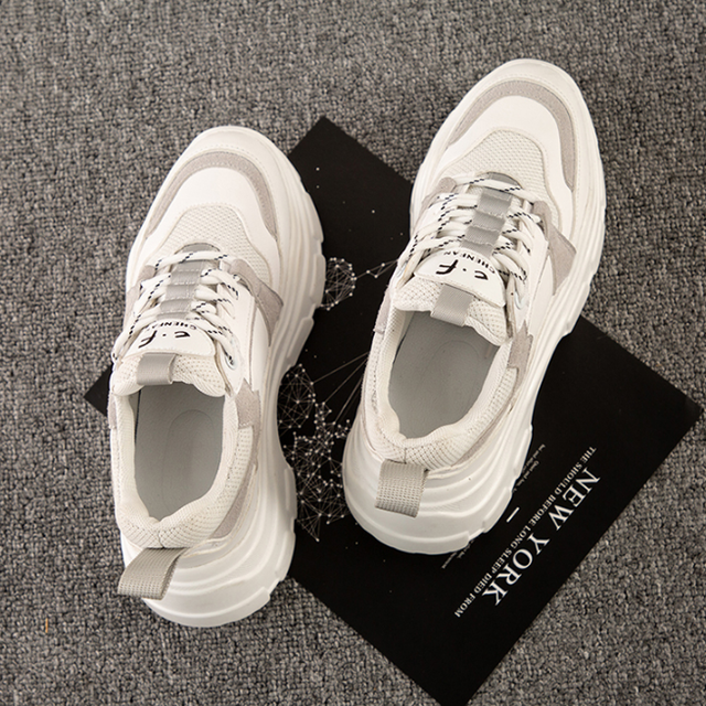 Koreańskie buty damskie marki Chunky Sneakers z grubą czarno-białą podeszwą platformy - Wianko - 21