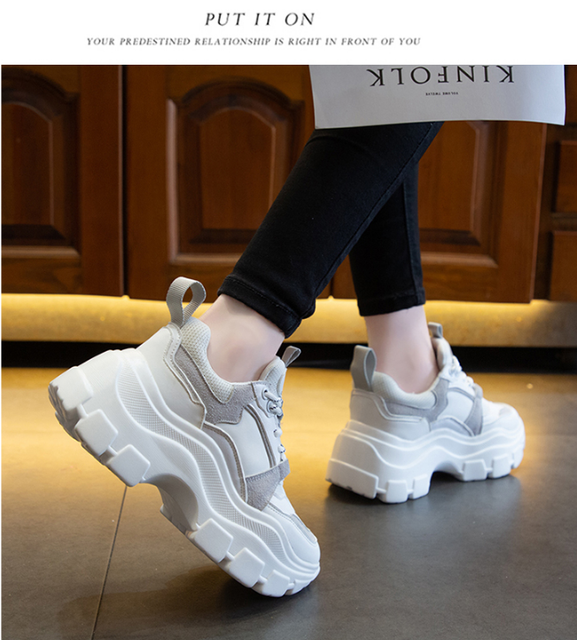 Koreańskie buty damskie marki Chunky Sneakers z grubą czarno-białą podeszwą platformy - Wianko - 11