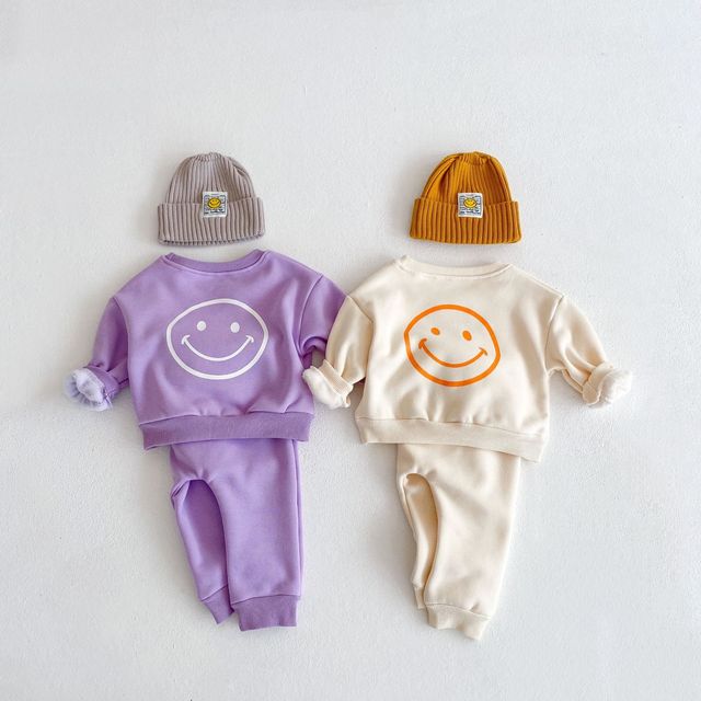 Dwuczęściowy garnitur pluszowy Hi, jesienno-zimowy dla niemowląt (dla chłopców i dziewczynek), uśmiechnięta koszulka z nadrukiem i spodnie - Wianko - 4