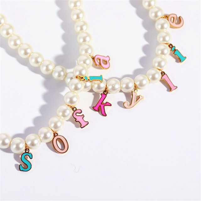 Niestandardowy naszyjnik koloru perła z listowym wisiorkiem, personalizowany, biżuteria dla kobiet jako prezent bożonarodzeniowy - Wianko - 14