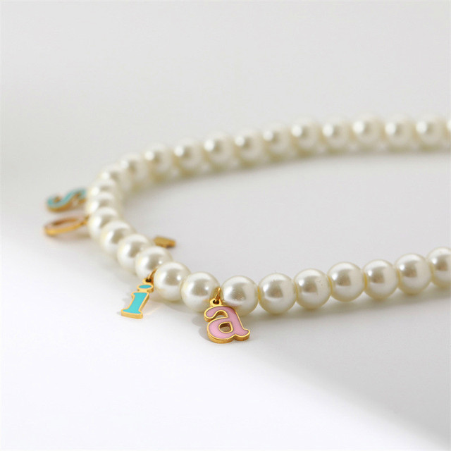Niestandardowy naszyjnik koloru perła z listowym wisiorkiem, personalizowany, biżuteria dla kobiet jako prezent bożonarodzeniowy - Wianko - 16